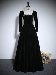 Black Long Sleeve Velvet Crystal Prom Dress