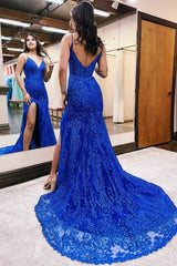 Elegant Long Mermaid Royal Blue V-neck Sleeveless Lace Prom Dress With Slit