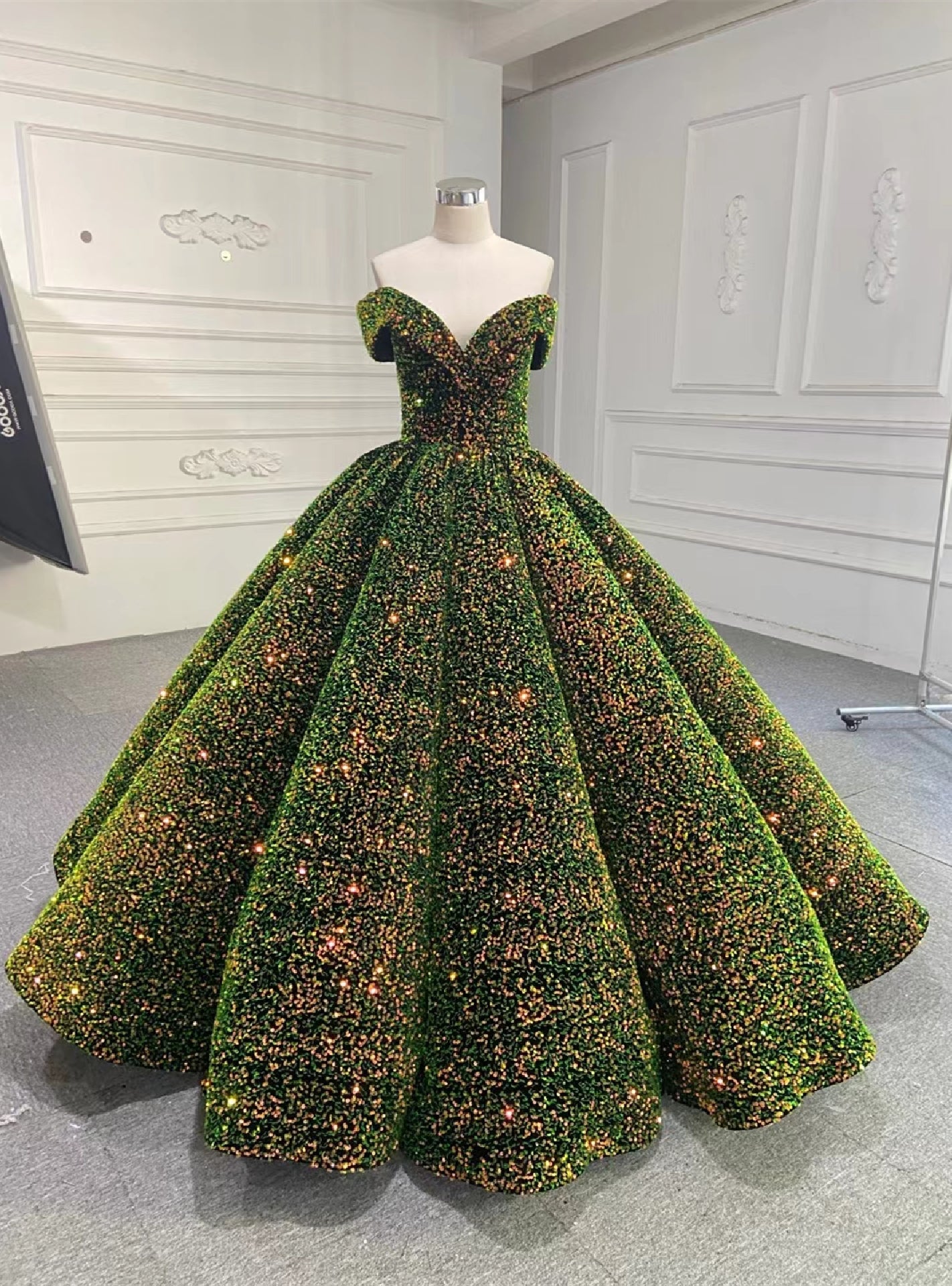 Green Sequins Ball Gown Off the Shoulder Prom Dress