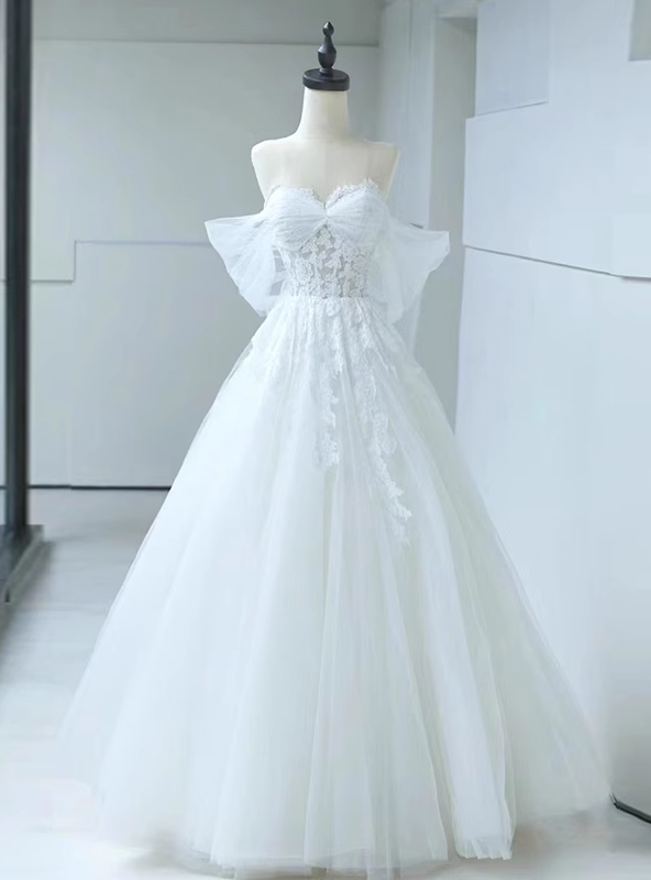 White Tulle Lace Sweetheart Wedding Dress