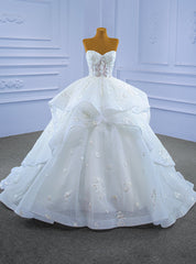 White Tulle Sweetheart Appliques Wedding Dress