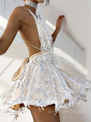 A-Line/Princess Halter Short/Mini Lace Homecoming Dresses With Beading