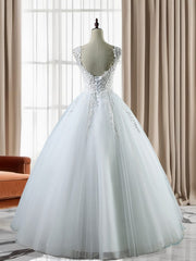 Ball-Gown Sweetheart Applique Floor-Length Tulle Wedding Dress