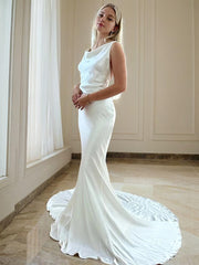 Sheath/Column Scoop Court Train Silk like Satin Wedding Dresses