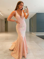 Sheath/Column V-neck Sweep Train Velvet Sequins Prom Dresses