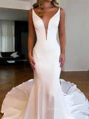 Trumpet/Mermaid V-neck Chapel Train Charmeuse Wedding Dresses